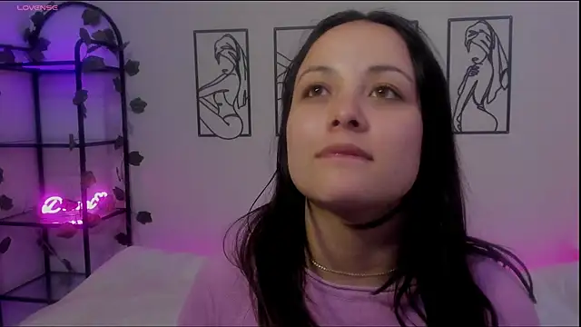 Megan Rodrigo online show from 01-23-25, 07:51