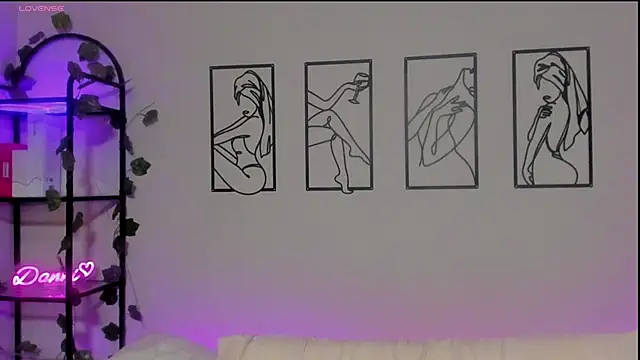 Megan Rodrigo online show from 03-10-25, 01:45