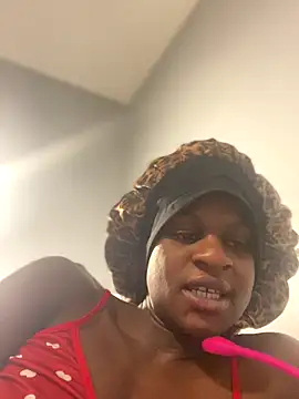 Snapshot of ninaperry777 chatting on 12-18-25, 05:46 ninaperry777 online show from 12-18-25, 05:46