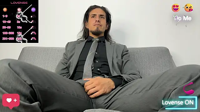 Tom blunt96 online show from 10-11-25, 11:25