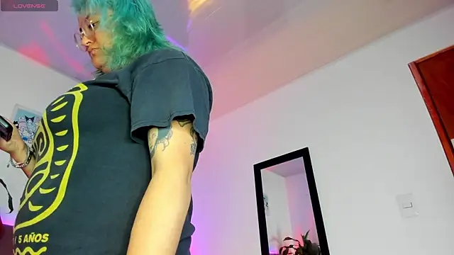 lucky-leah online show from 03-19-25, 03:30