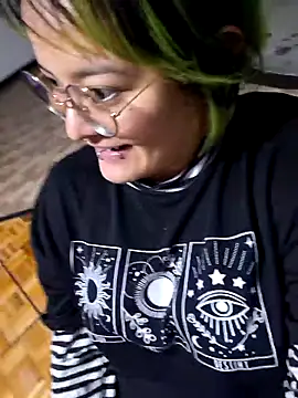 lucky-leah online show from 09-23-25, 04:04