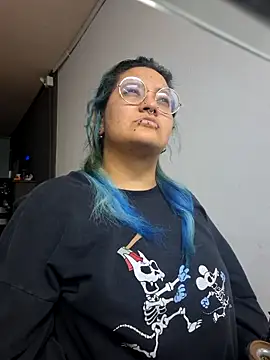 lucky-leah online show from 04-07-26, 03:40