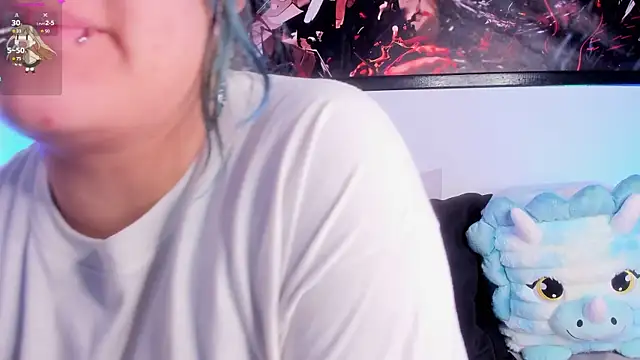 Snapshot of lucky-leah chatting on 07-19-26, 03:32 lucky-leah online show from 07-19-26, 03:32