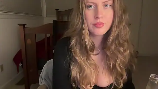 YUMIandbigWOLF online show from 05-04-26, 02:18