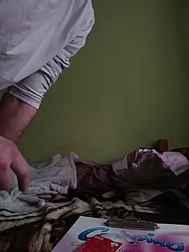 Snapshot of niesmialy39oon chatting on 11-11-25, 10:37 niesmialy39oon online show from 11-11-25, 10:37