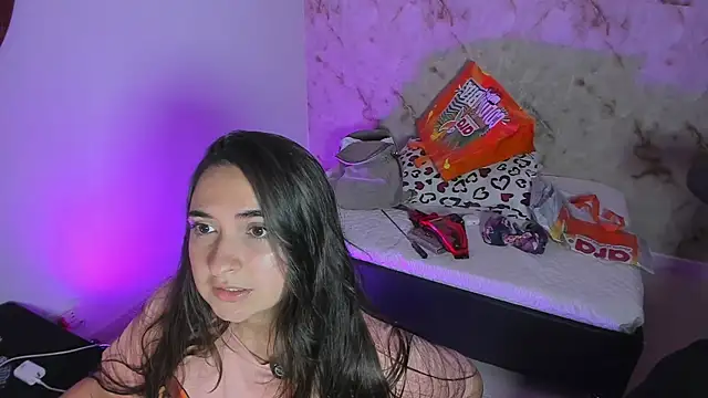 Snapshot of Abbieowenx chatting on 10-03-25, 06:27 Abbieowenx online show from 10-03-25, 06:27