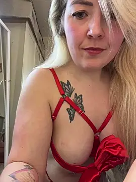 Snapshot of xxcurvyjessiexx chatting on 02-10-26, 08:46 xxcurvyjessiexx online show from 02-10-26, 08:46