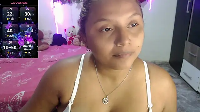Snapshot of sexysusan4you chatting on 07-18-26, 07:17 sexysusan4you online show from 07-18-26, 07:17