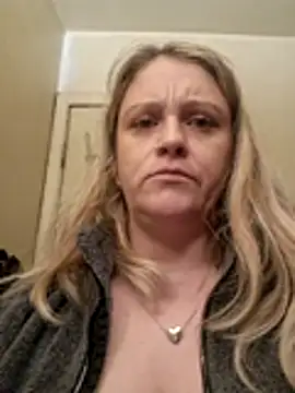 jgodbout2011 online show from 04-12-26, 07:35