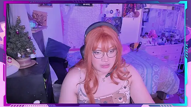 Snapshot of MegariaB chatting on 12-29-24, 04:27 MegariaB online show from 12-29-24, 04:27