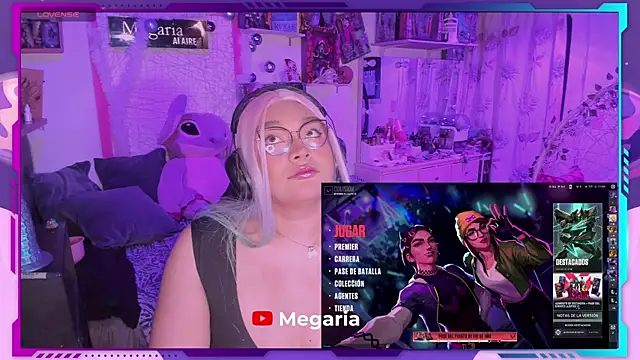 Snapshot of MegariaB chatting on 01-02-25, 04:30 MegariaB online show from 01-02-25, 04:30