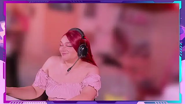 Snapshot of MegariaB chatting on 06-07-26, 05:22 MegariaB online show from 06-07-26, 05:22