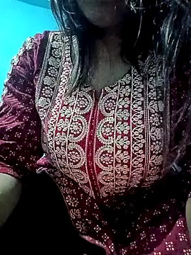 Snapshot of Dayna-36 chatting on 02-07-25, 09:15 Dayna-36 online show from 02-07-25, 09:15