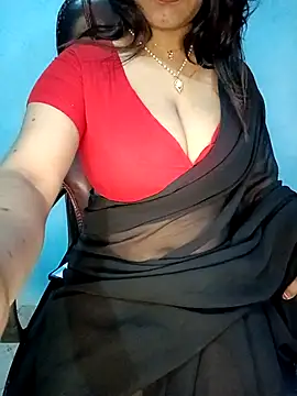 Snapshot of Dayna-36 chatting on 02-26-25, 04:03 Dayna-36 online show from 02-26-25, 04:03