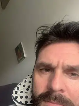 Snapshot of TB1977DK chatting on 01-17-26, 12:21 TB1977DK online show from 01-17-26, 12:21