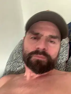 Snapshot of TB1977DK chatting on 02-20-26, 09:00 TB1977DK online show from 02-20-26, 09:00