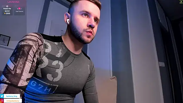 EnriqueBarberry online show from 01-04-25, 06:19