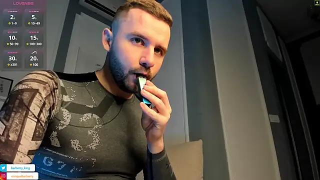 EnriqueBarberry online show from 02-07-25, 06:24