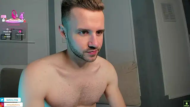 EnriqueBarberry online show from 09-28-25, 05:35