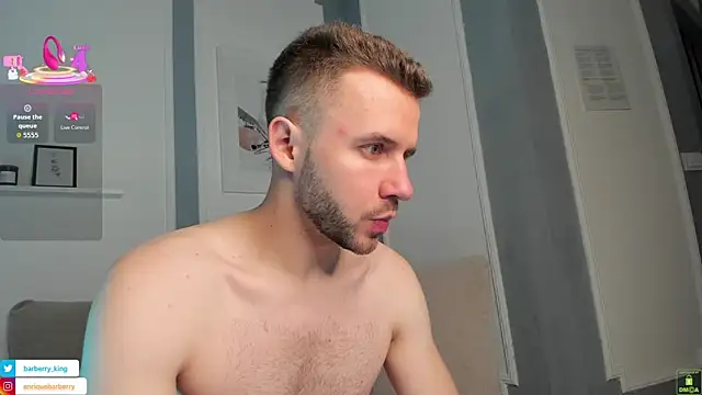 EnriqueBarberry online show from 10-11-25, 05:28