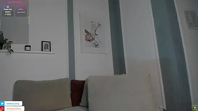 EnriqueBarberry online show from 11-07-25, 06:24