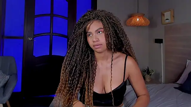 nayah   online show from 11-07-25, 07:58