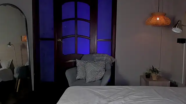 nayah   online show from 01-06-26, 07:50