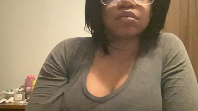 MommyConfident online show from 01-12-26, 11:10