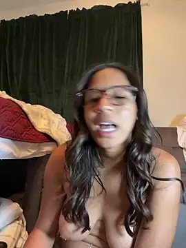 VanessaBling online show from 02-15-25, 02:47