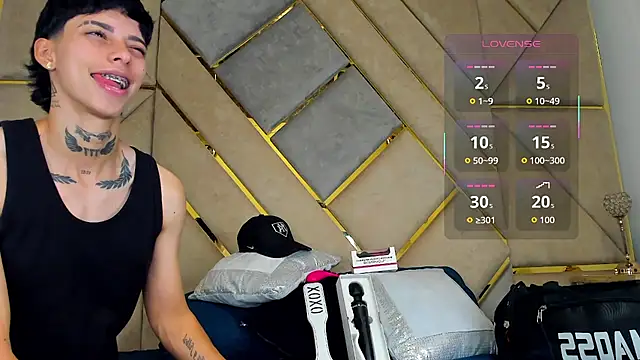 AmberAdams  online show from 10-17-25, 03:47