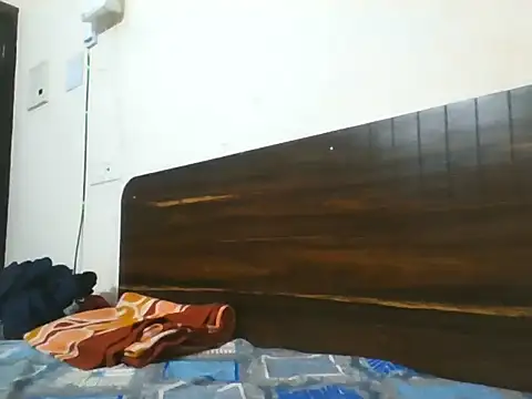 Dusky Aarav online show from 09-28-25, 08:42