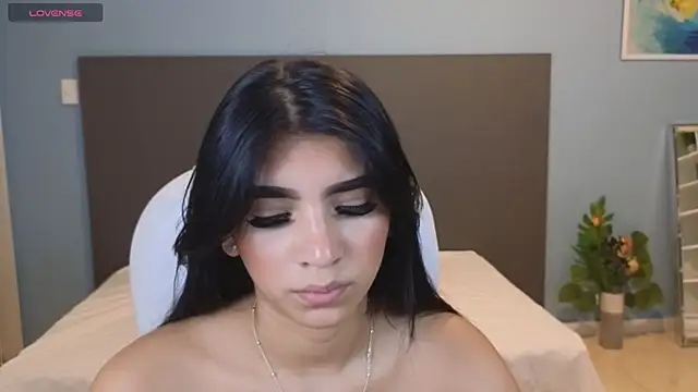 Snapshot of maiaa_ruiz chatting on 01-14-25, 01:28 maiaa ruiz online show from 01-14-25, 01:28