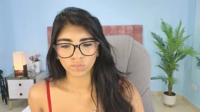 Snapshot of maiaa_ruiz chatting on 11-10-25, 02:49 maiaa ruiz online show from 11-10-25, 02:49