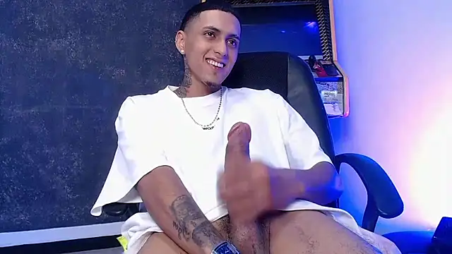 Snapshot of Liam_lee chatting on 03-01-25, 04:22 Liam lee online show from 03-01-25, 04:22