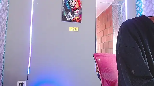 Liam lee online show from 04-05-26, 02:03