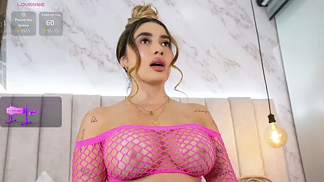 Annyy Rosse online show from 04-18-26, 06:06