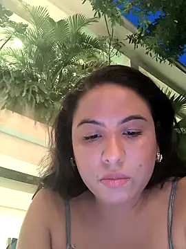 Snapshot of Francesca_ferrari chatting on 12-05-24, 10:56 Francesca ferrari online show from 12-05-24, 10:56