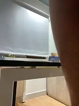 Snapshot of therawnomad chatting on 12-13-25, 08:58 therawnomad online show from 12-13-25, 08:58