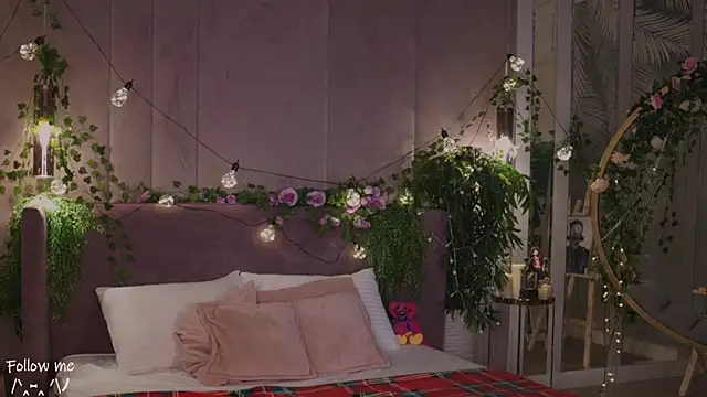 Snapshot of Meow_Nancy chatting on 02-05-25, 05:41 Meow Nancy online show from 02-05-25, 05:41