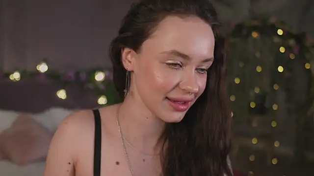 Snapshot of Meow_Nancy chatting on 02-18-25, 08:59 Meow Nancy online show from 02-18-25, 08:59