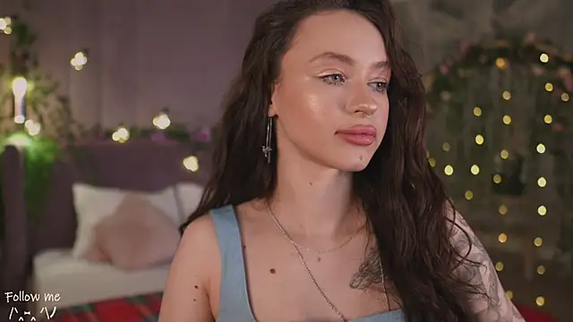 Snapshot of Meow_Nancy chatting on 02-23-25, 09:11 Meow Nancy online show from 02-23-25, 09:11