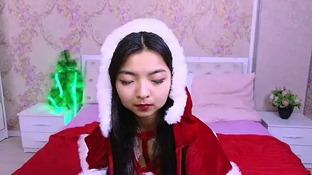 Shy Kira online show from 12-12-24, 12:44