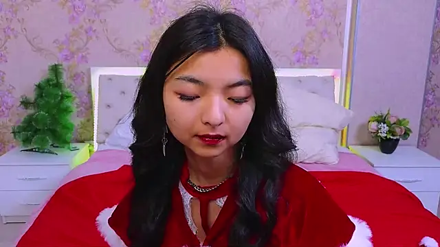 Shy Kira online show from 12-16-24, 12:27