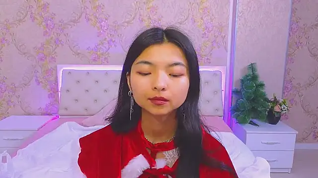 Shy Kira online show from 12-21-24, 06:34