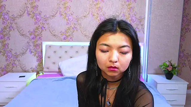 Shy Kira online show from 01-17-25, 06:33