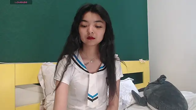 Shy Kira online show from 06-04-26, 08:53