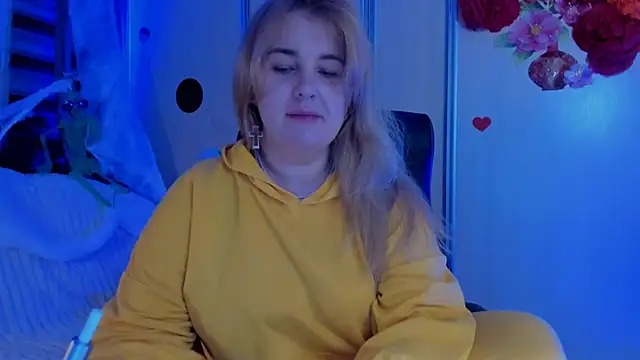 CoraSwon online show from 11-03-25, 11:15