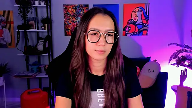 Snapshot of LanaBaker chatting on 10-29-25, 02:47 LanaBaker online show from 10-29-25, 02:47