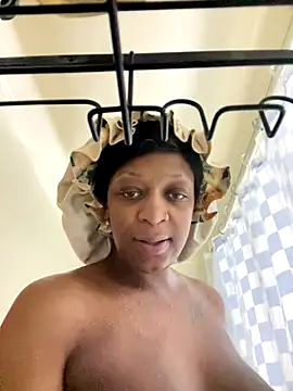 KLoveeee online show from 12-14-25, 07:29